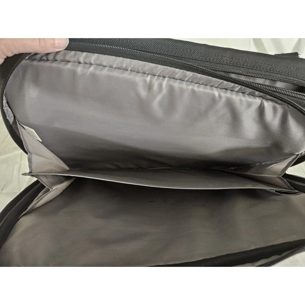 Targus TBT04401-01 Black Laptop Carry Case Travel Bag 16” Used One Time